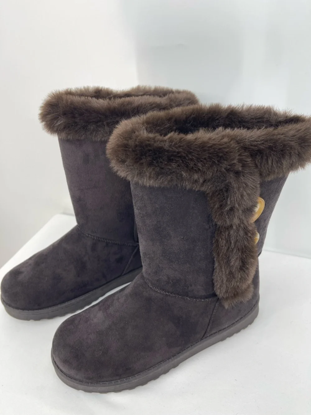 The Unbranded Brand cozy women